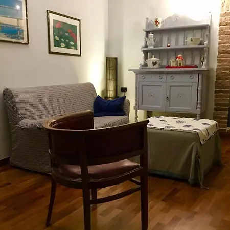 Leoncavallo House *
